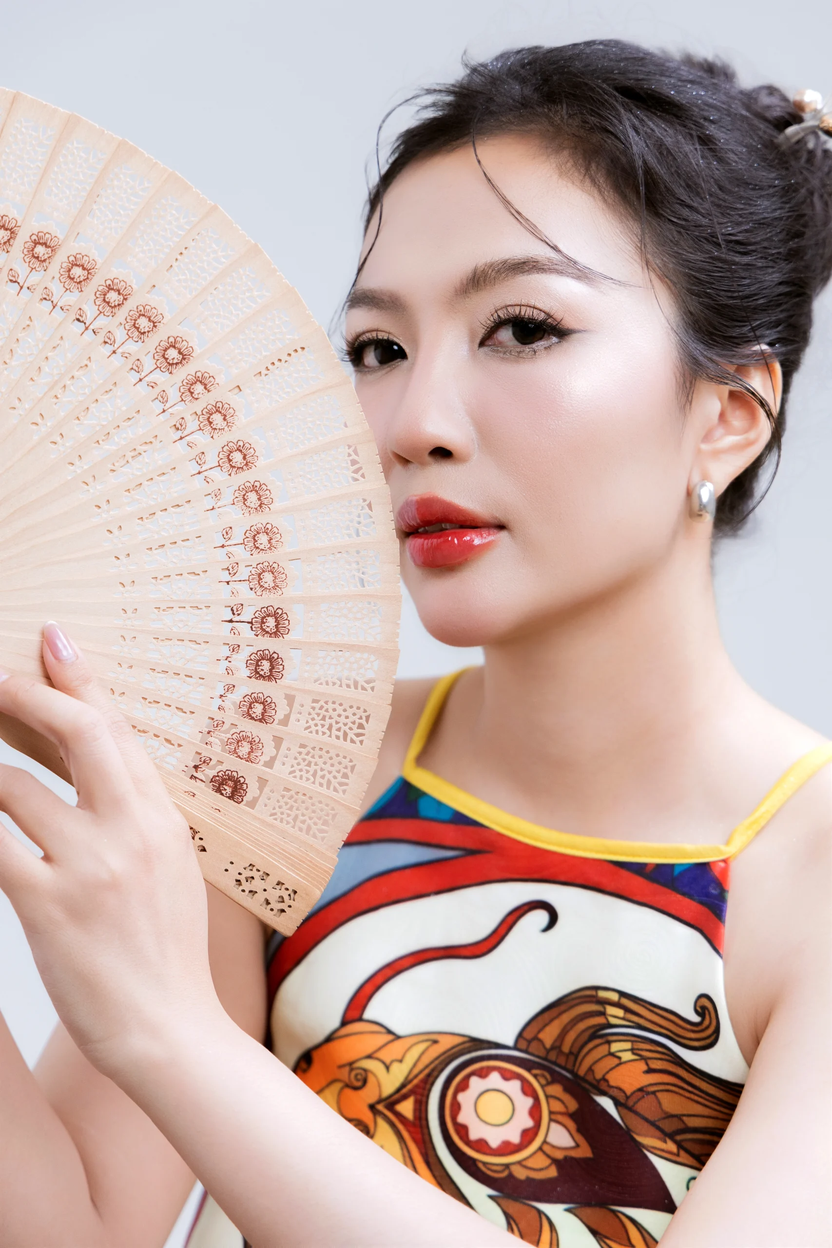 Trang Điểm Truyền Thống – Nét Đẹp Vượt Thời Gian 