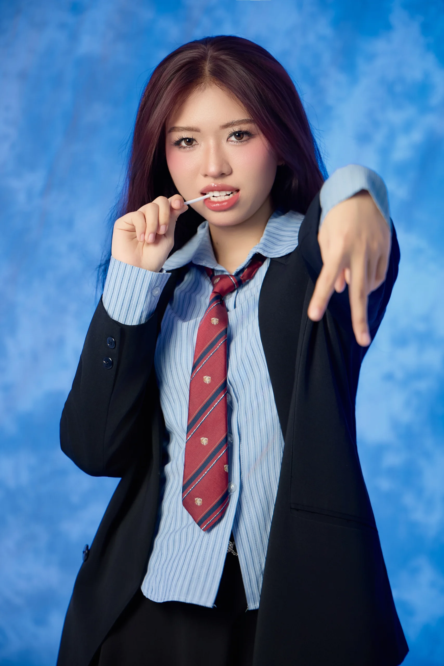 PORTRAITS | HỒNG GẤM