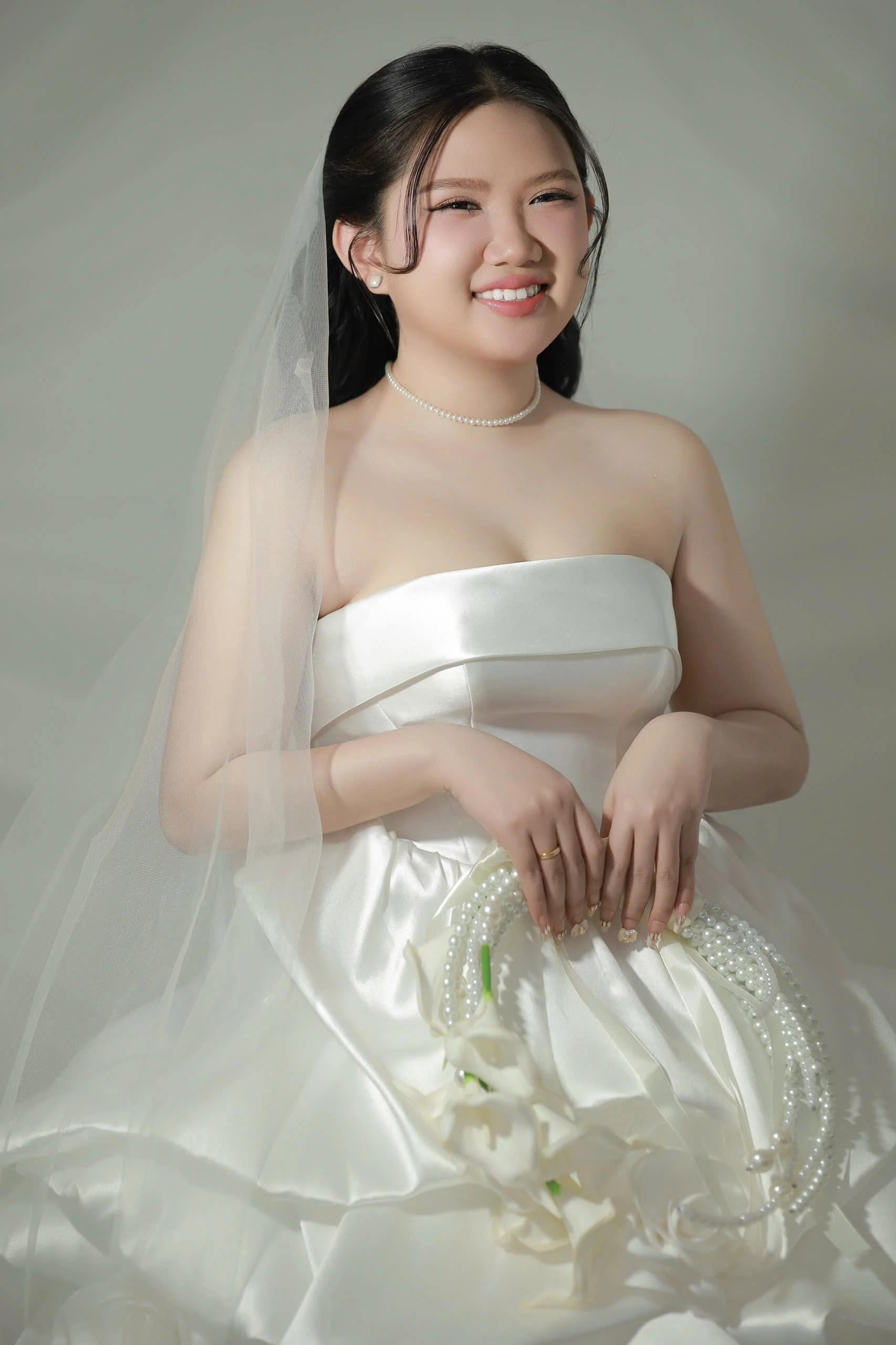 Makeup Cô Dâu Váy Cưới Trắng – Vẻ Đẹp Tinh Khôi và Thanh Nhã Chuẩn Hàn